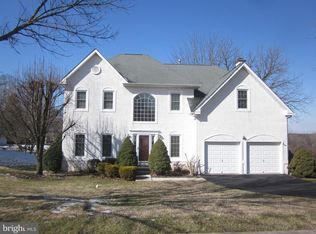 7036 Redcoat Dr, Flourtown, PA 19031