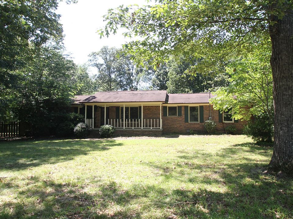 1st image of 450 Stewart Ln
