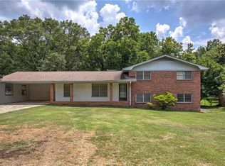 4571 Lindsey Dr, Powder Springs, GA 30127