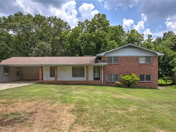 4571 Lindsey Dr, Powder Springs, GA 30127
