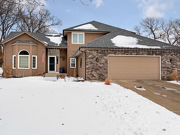 2nd image of 11821 Isanti St NE