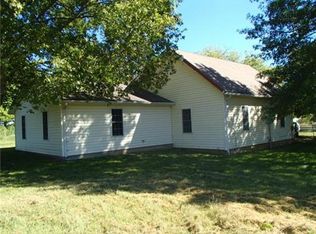 10062 W 2200th Rd, Parker, KS 66072
