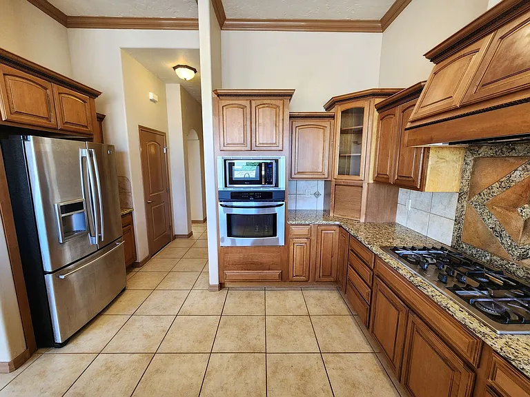 4189 Capistrano Ave — Photo 14