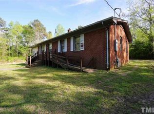 900 Carver School Rd, Henderson, NC 27537