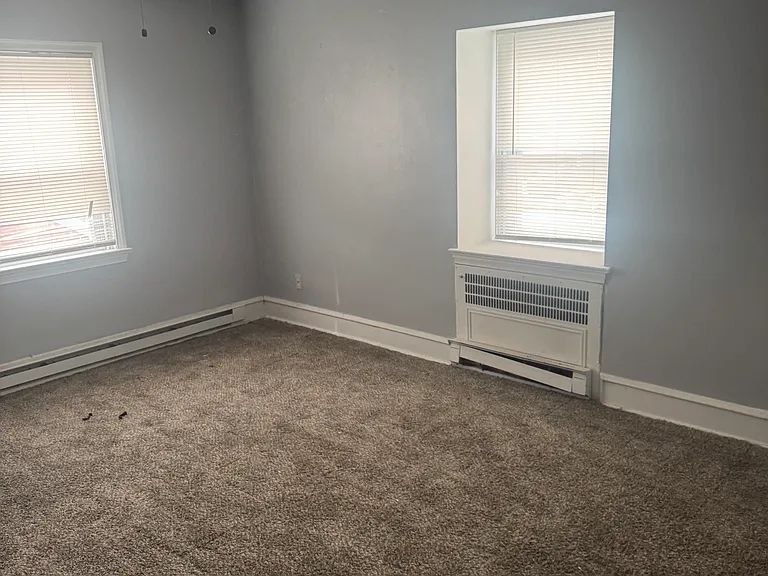 1614 E Mount Pleasant Ave — Photo 15