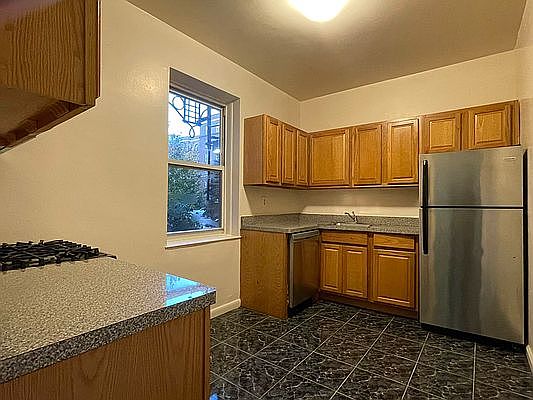 5th image of 69-40 108th St APT 1H