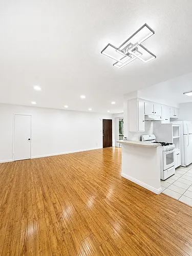 1044 N Curson Ave #3 Photo 1