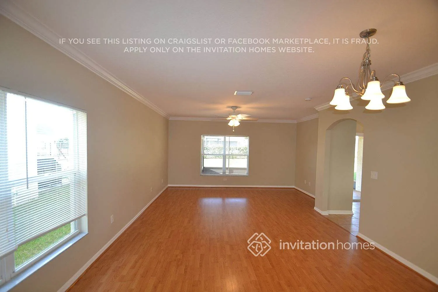 5824 Wrenwater Dr Lithia, FL 33547 — Photo 2