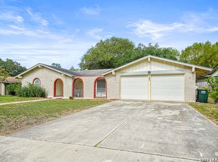 303 Cordoba Dr, Universal City, TX 78148