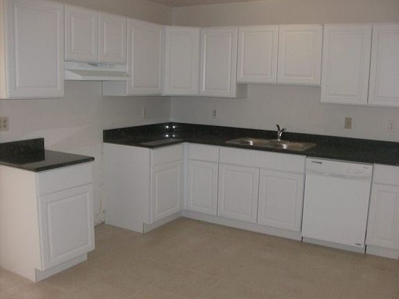 2nd image of 3800 Gladys Ct