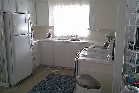 3rd image of 140 Lookout Dr