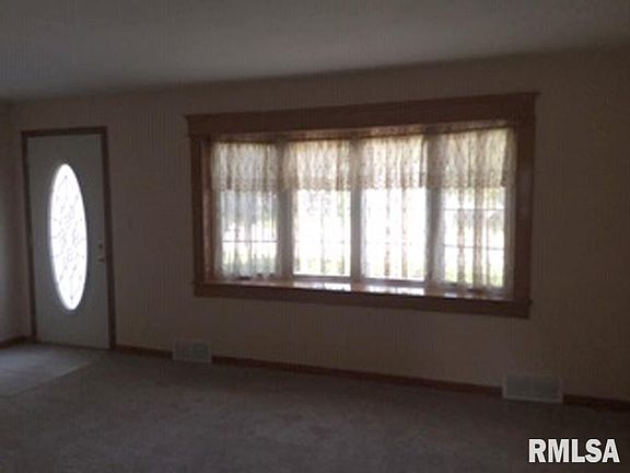 2nd image of 1514 W Virginia Ave