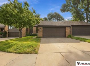 2628 Bishop Rd, Lincoln, NE 68502
