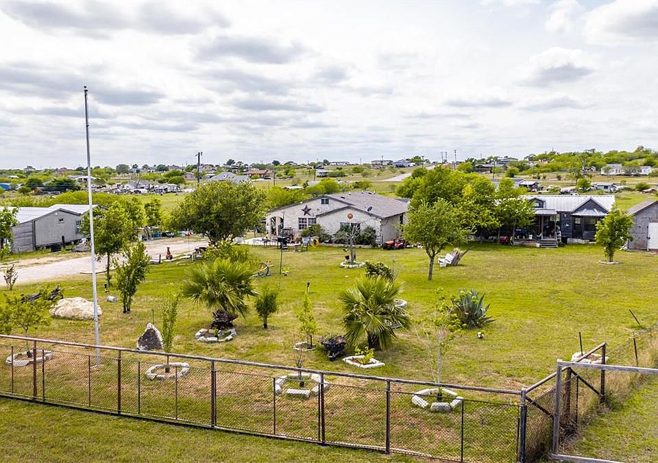 921 Ranch House Loop, Niederwald, TX 78640 MLS 7599244 Zillow