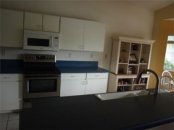 5th image of 5351 NW 110th Ave #0000