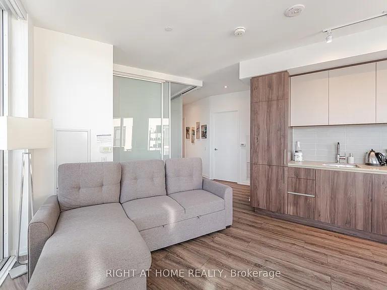 7890 Jane St #508 — Photo 42