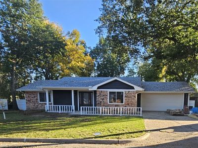 733 E Roewe St, Pilot Point, TX, 76258