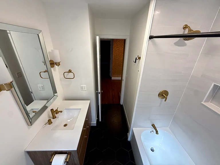Full bathroom