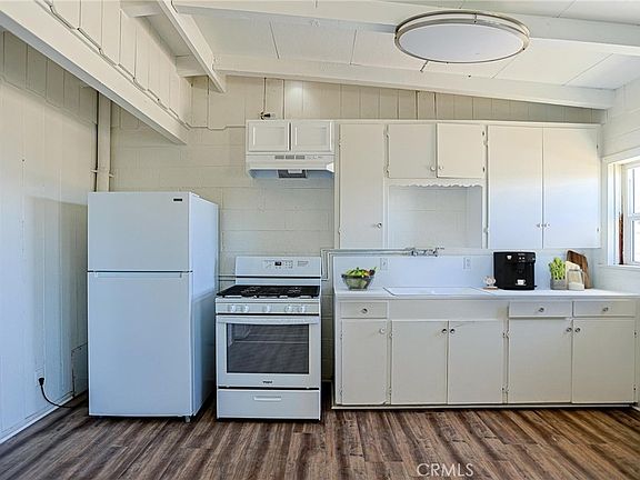 3rd image of 11389 Lee Ave