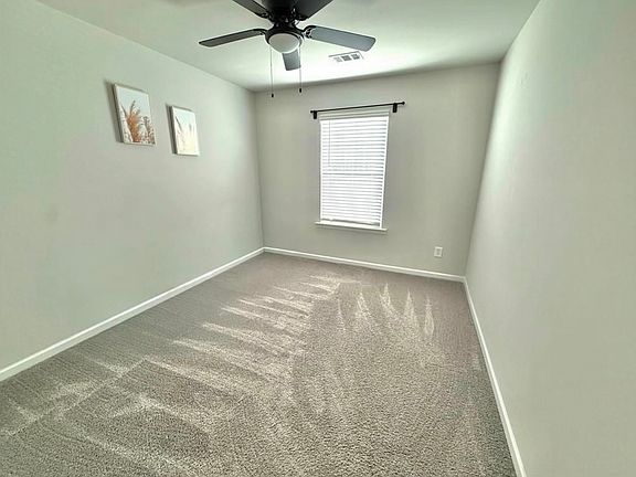 3rd image of 414 Ruths Blvd