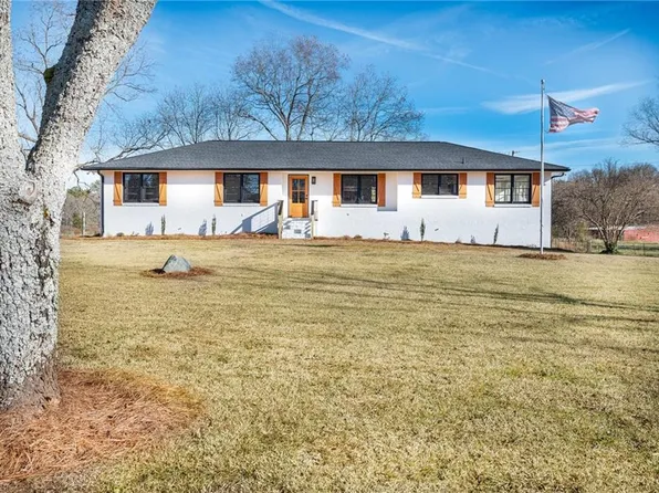 3241 Broadnax Mill Rd, Loganville, GA 30052