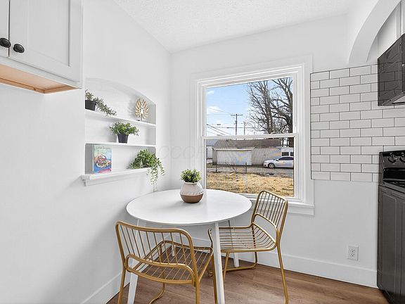 4th image of 1099 Lawrence Dr