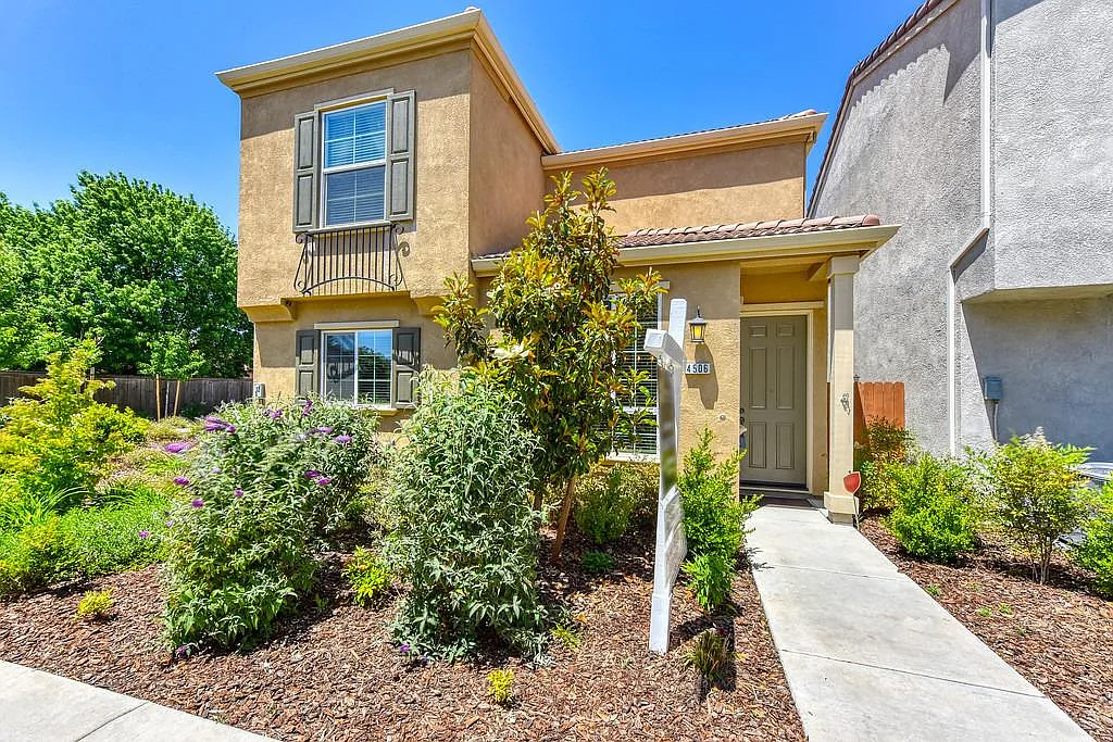 4506 Gironella Walk photo 1