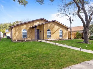 909 Arbor Downs Dr, Plano, TX 75023