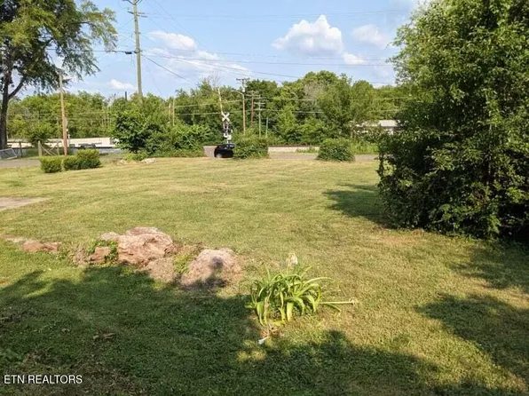 1616 Young Ave, Knoxville, TN 37920