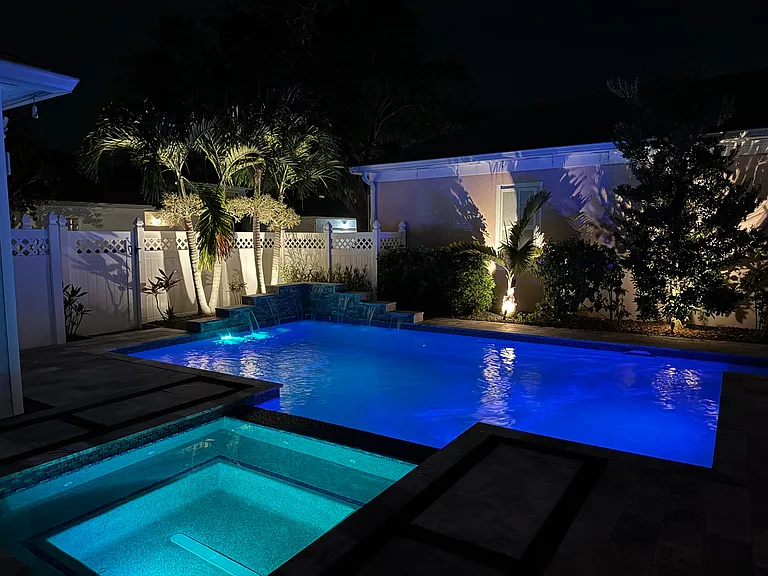240 Poinciana Dr — Photo 4