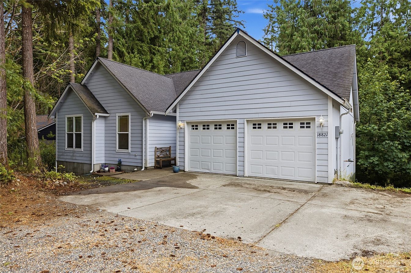 1st image of 18821 Rampart Drive SE