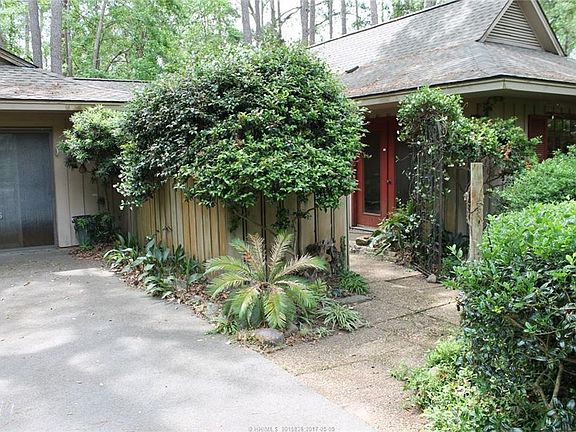 2nd image of 15 Heritage Ct