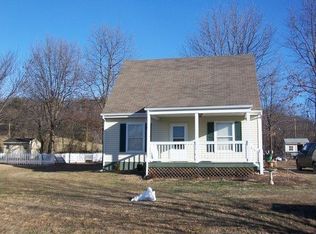 6096 Cling Ln, Crozet, VA