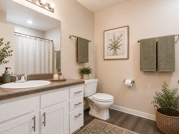 4th image of 4000 N Walnut St #29