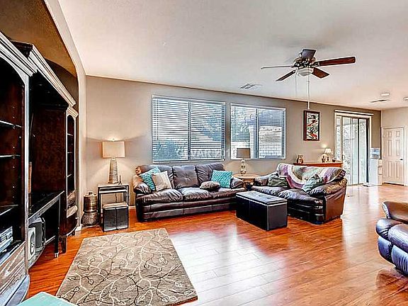 3rd image of 9204 Cazador St