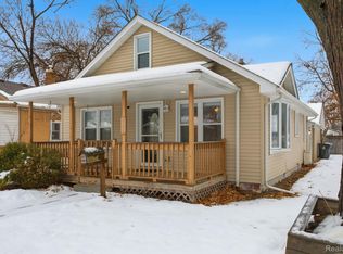 2304 2nd St, Westland, MI 48186