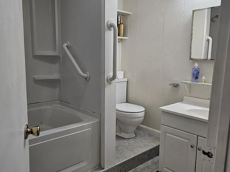 133 Hopkins Blvd #A — Photo 25