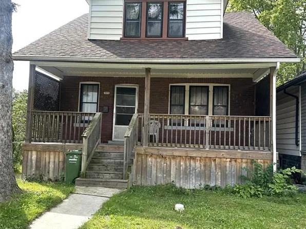 1577 Moy Ave, Windsor, ON N8X 1J4