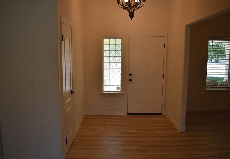 6310 Diamond Ct — Photo 6