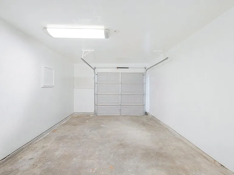 1303 Gamma St — Photo 16