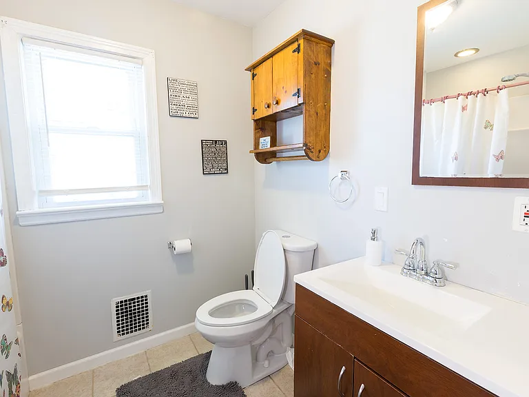 30 Florence Ave — Photo 30