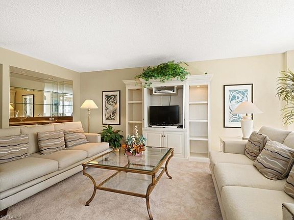 4th image of 4401 Gulf Shore Blvd N Unit 706