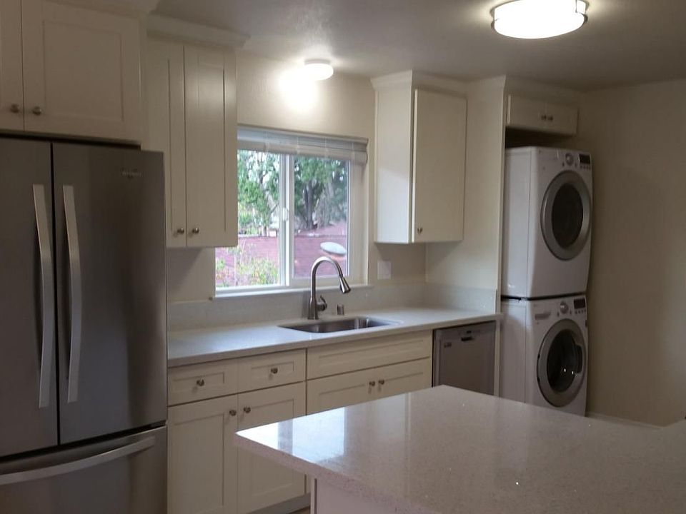 1st image of 305 College Ave
