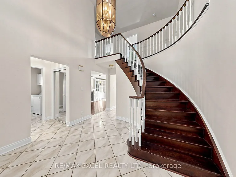 21 Mary Gapper Cres — Photo 30