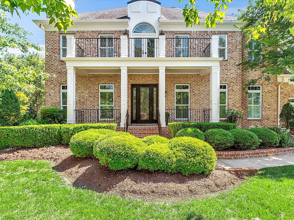 1st image of 1506 Avellino Cir