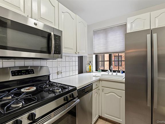 4th image of 66 Milton Road #G42