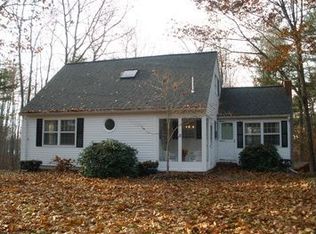 35 Donica Rd, York, ME 03909