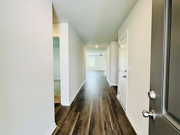 809 Rivas Way — Photo 5
