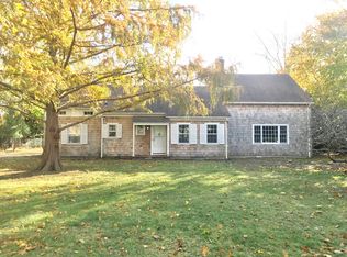 123 S Country Rd, Remsenburg, NY 11960