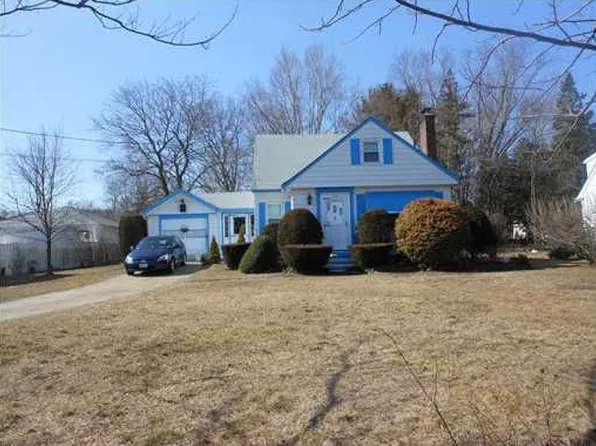 1220 Atwood Ave, Johnston, RI 02919